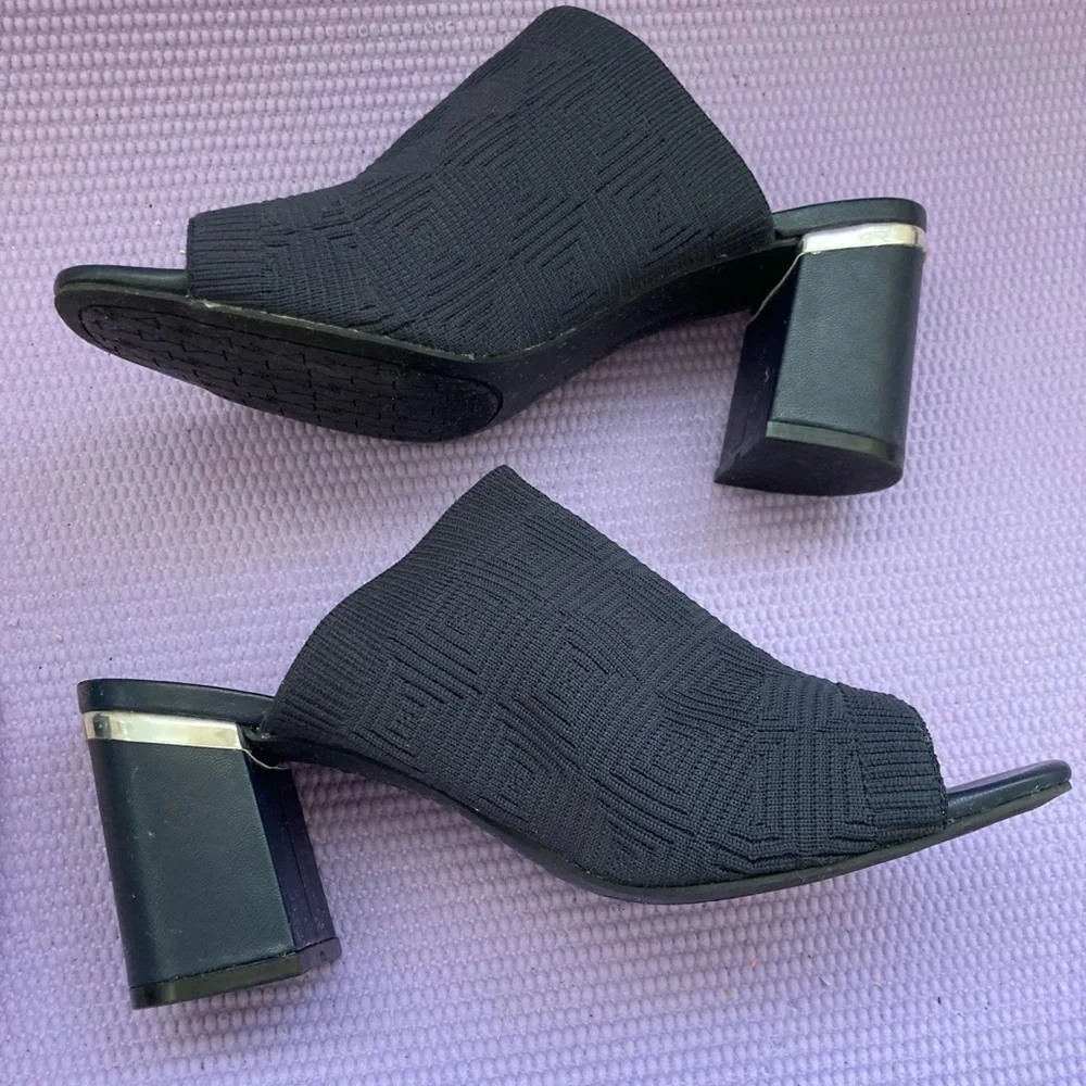 Adrienne Vittadini Women’s Size 8.5 m. “NAVY BLUE “Stretch Knit Open Toe Sandal - Picture 4 of 8